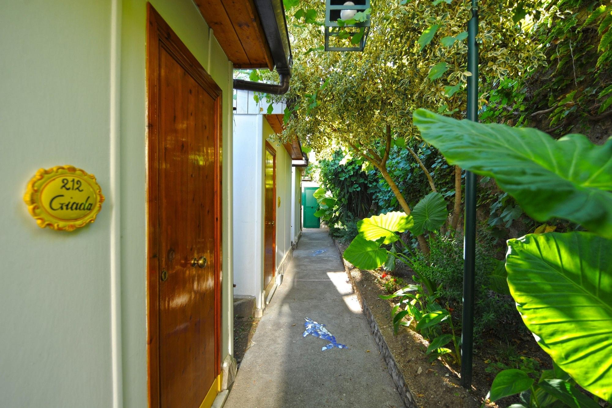 Hotel Torre Saracena